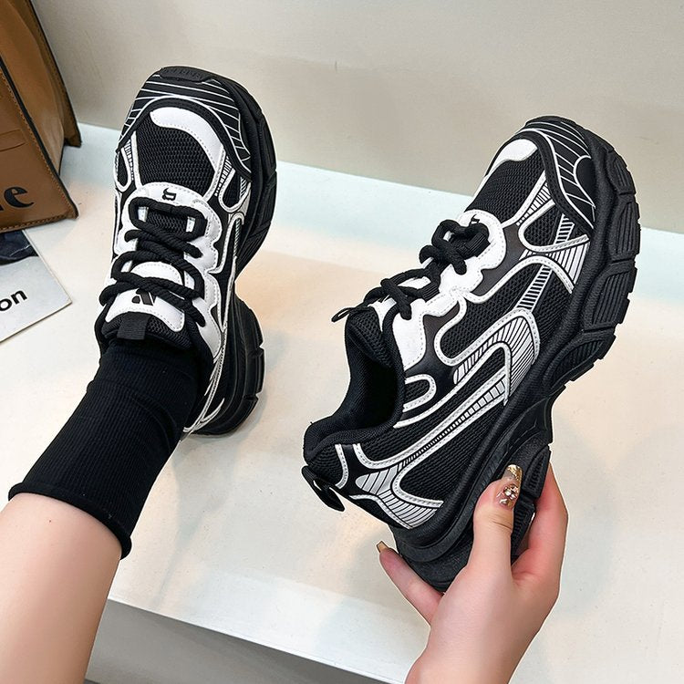 Women's trendy shoes